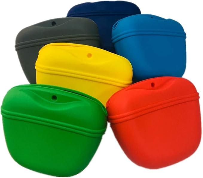 RoyalCare Silicone Dog Treat Pouch-Small Training Bag-Portable Dog Treat Bag for Leash with Magnetic Closure and Waist Clip[US Design Patent]
