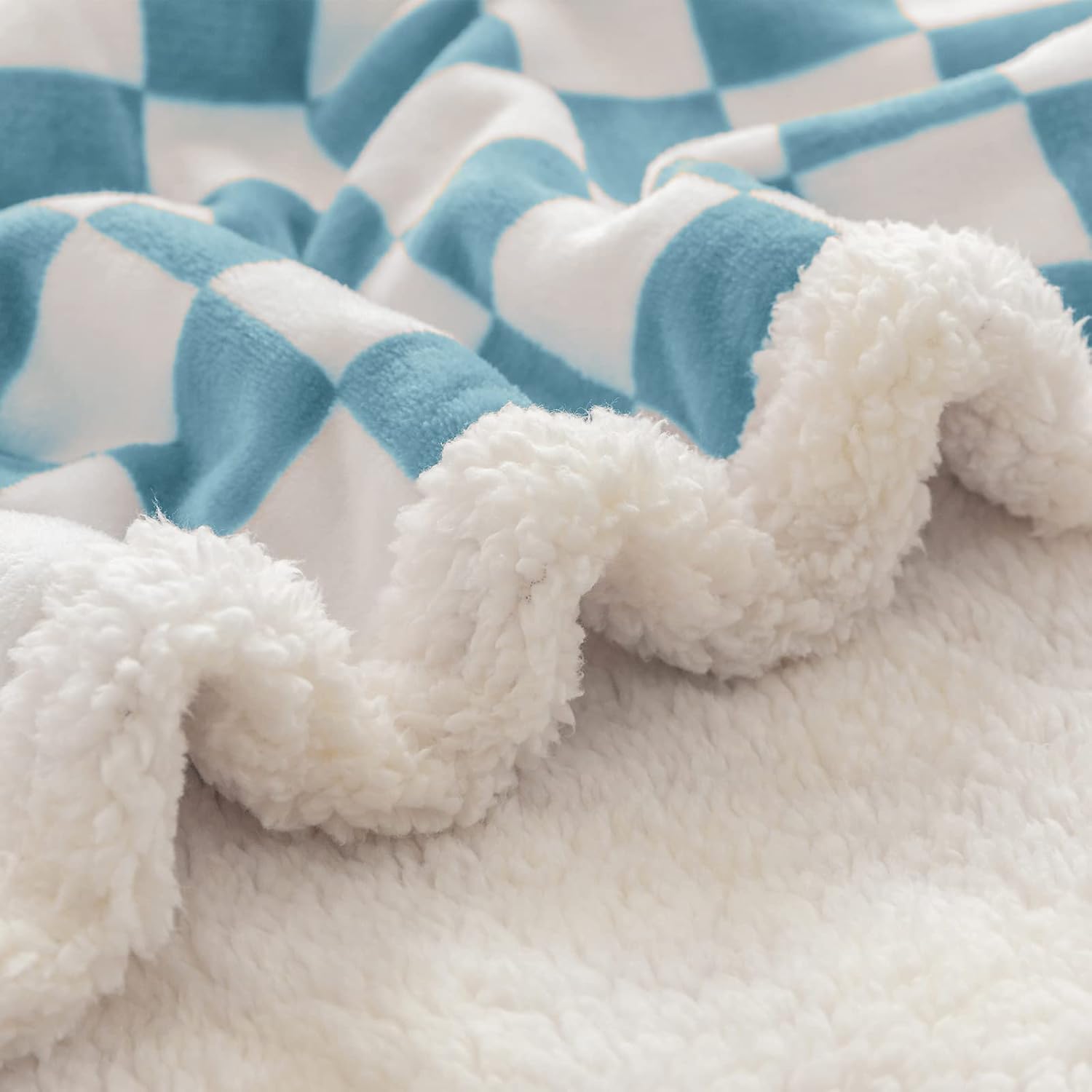 LOMAO Sherpa Throw Blanket Fleece Blanket with Checkered Pattern Soft Thick Blanket for Couch, Bed, Sofa Luxurious Warm and Cozy for All Seasons (Light Blue, 60"x80")