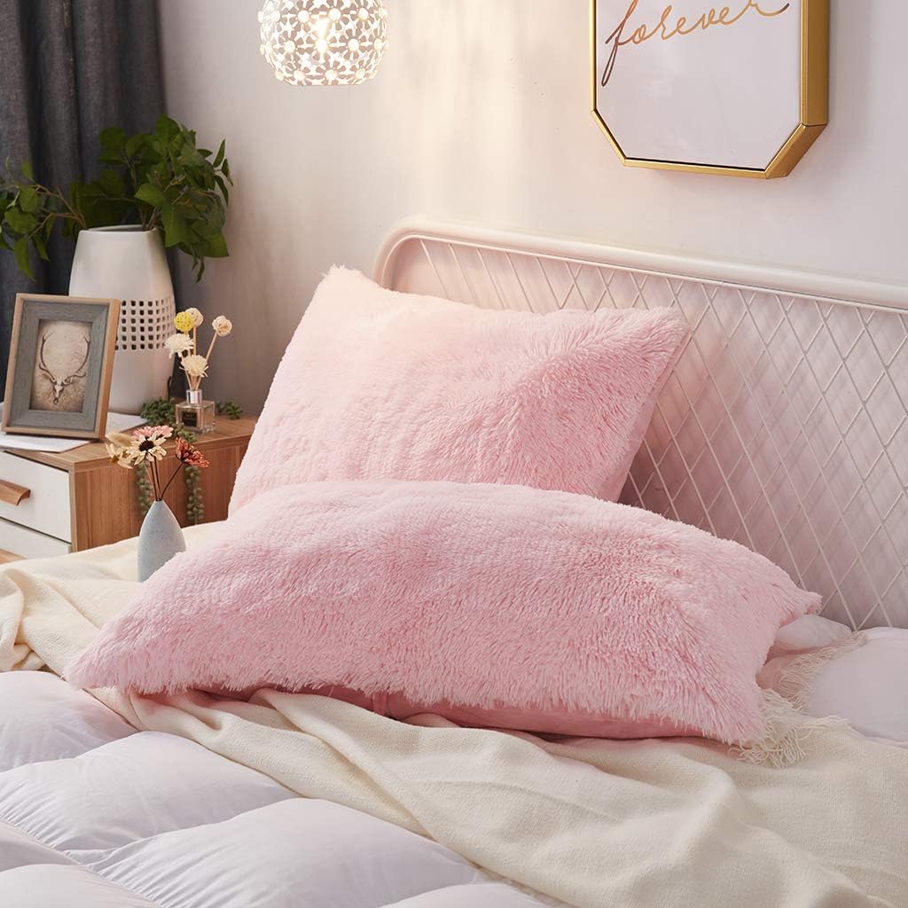 Uhamho Set of 2 King Faux Fur Throw Pillow Covers Fluffy Soft Velvet Decorative Pillowcases Zipper Closure(20 x 36 Inches Pink)