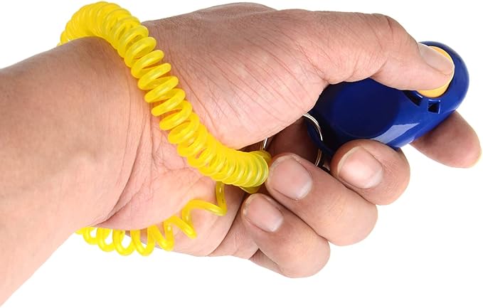 Coolrunner 7pcs 7 Color Universal Animal Pet Dog Training Clicker with Wrist Bands Strap, Assorted Color Dog Clickers for Pet Dog Training & Obedience Aid