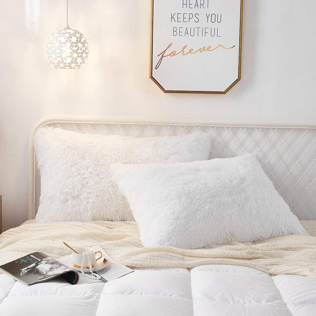 Uhamho Set of 2 Standard Faux Fur Throw Pillow Covers Soft Velvet Decorative Pillowcases Zipper Closure (White, 20"x26")