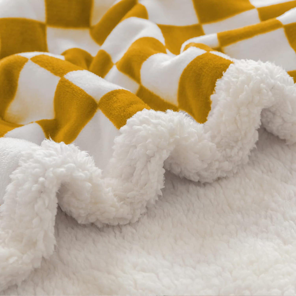LOMAO Sherpa Throw Blanket Fleece Blanket with Checkered Pattern Soft Thick Blanket for Couch, Bed, Sofa Luxurious Warm and Cozy for All Seasons (Yellow, 51"x63")