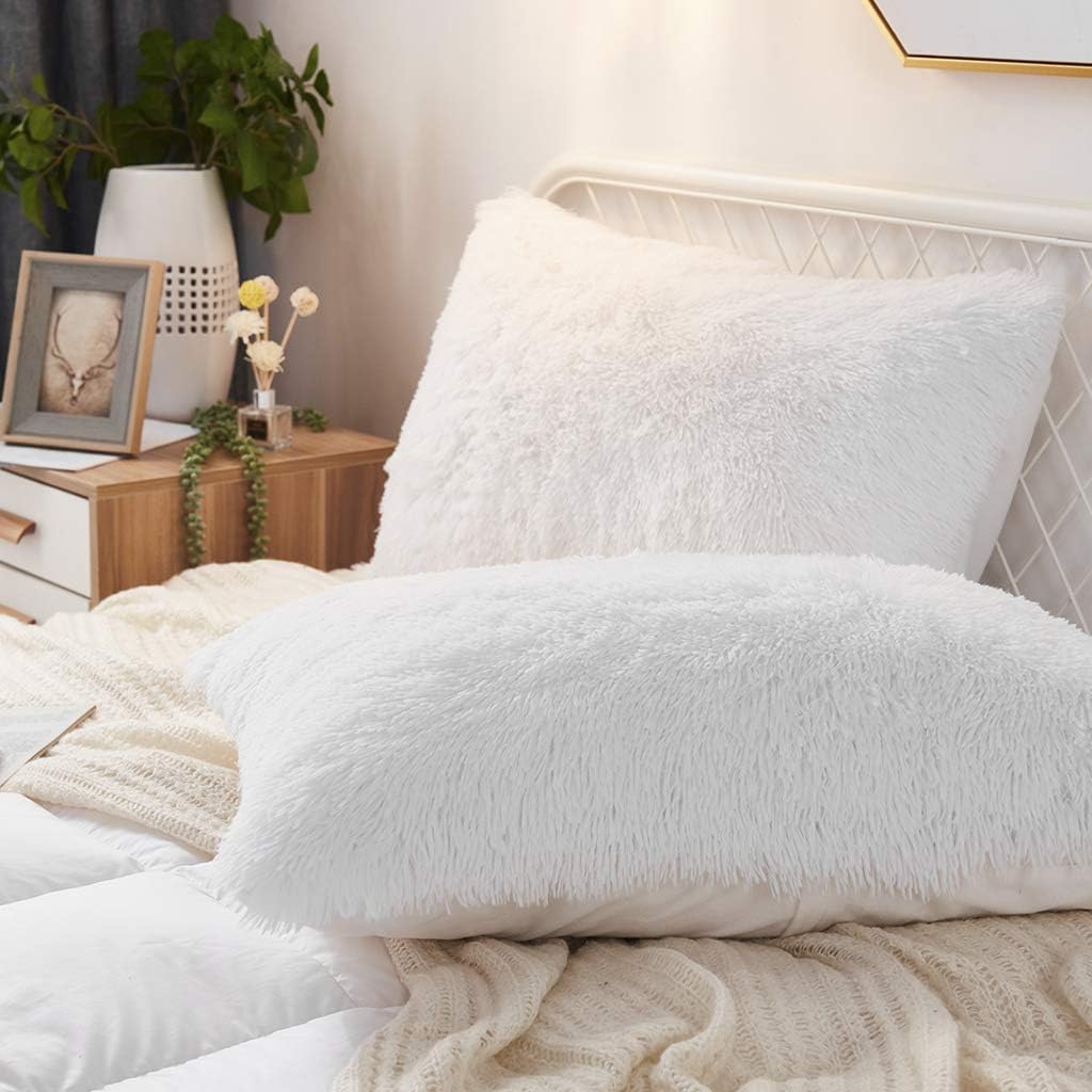 Uhamho Set of 2 Standard Faux Fur Throw Pillow Covers Soft Velvet Decorative Pillowcases Zipper Closure (White, 20"x26")
