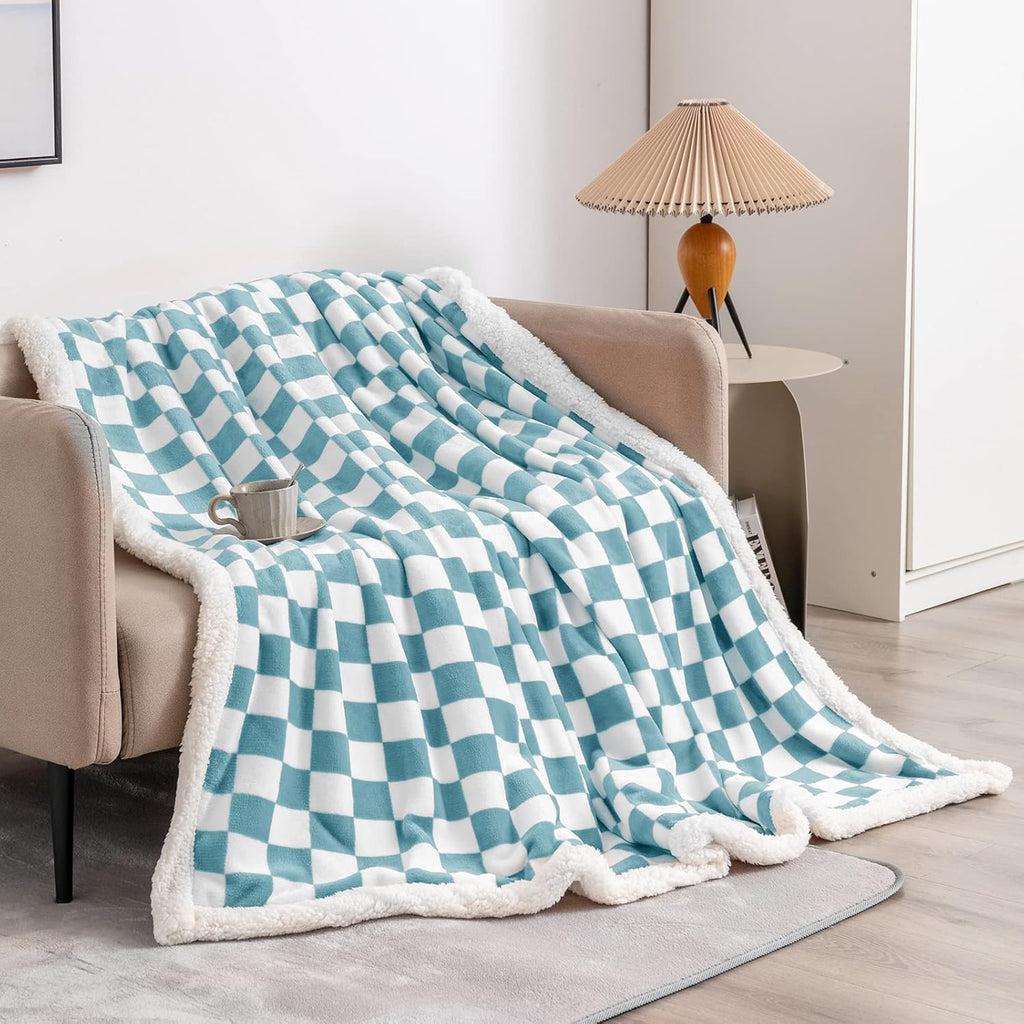 LOMAO Sherpa Throw Blanket Fleece Blanket with Checkered Pattern Soft Thick Blanket for Couch, Bed, Sofa Luxurious Warm and Cozy for All Seasons (Light Blue, 51"x63")