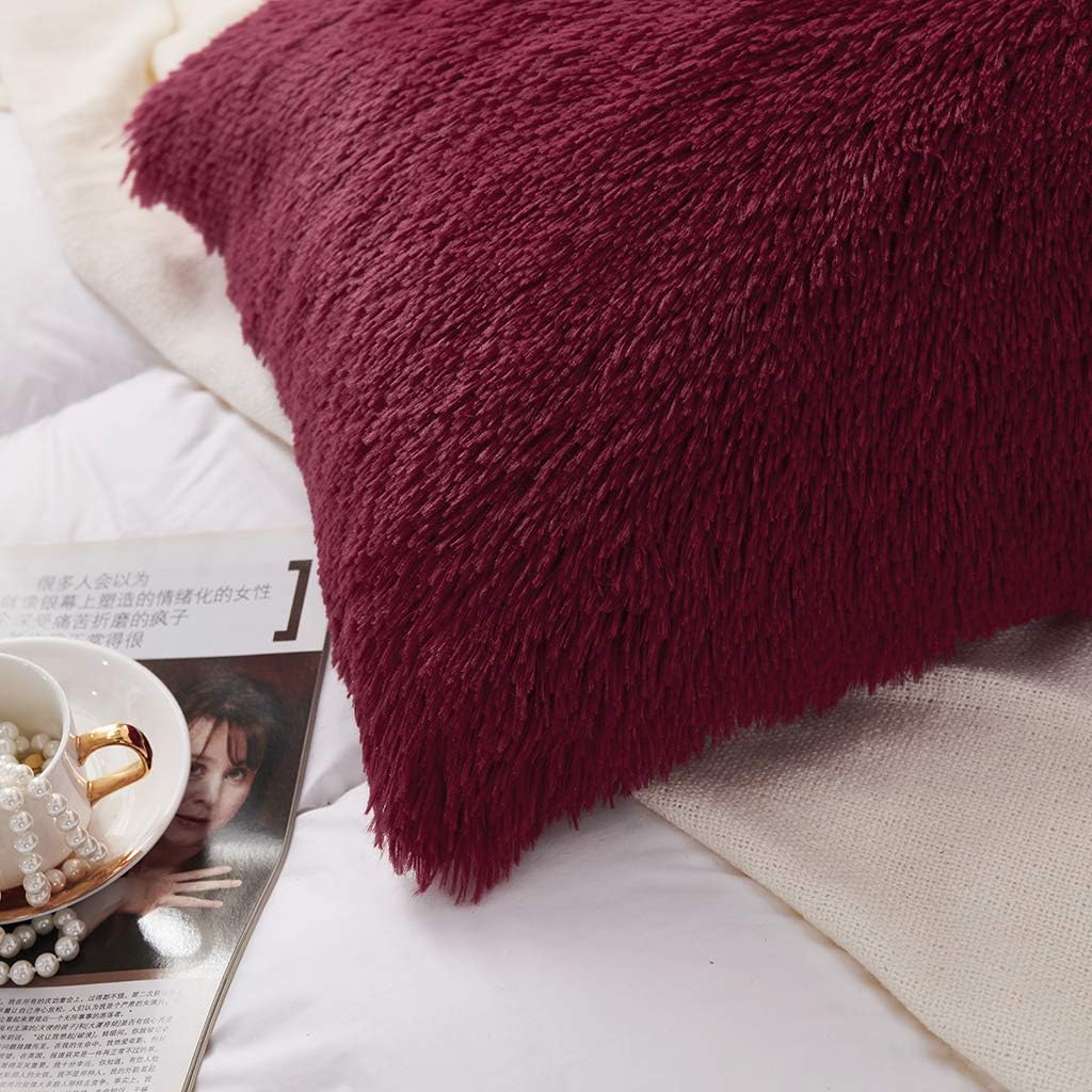 Uhamho Set of 2 Faux Fur Throw Pillow Covers Soft Velvet Decorative Pillowcases Zipper Closure (Burgundy, 20"x36")