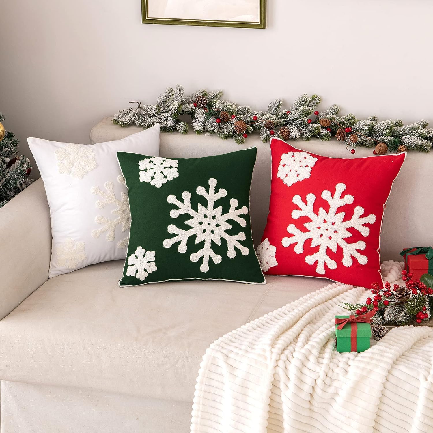 MIULEE Pack of 2 Christmas Decorative Snowflake Throw Pillow Covers Canvas Embroidery Winter Cushion Cases Holiday Decor Soft Pillowcases for Winter Couch Sofa Bedroom Car（Dark Green, 16x16in）