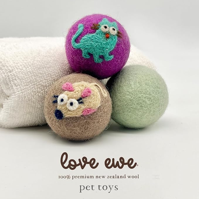 Wool Felt Balls 3 Pack Love Ewe Pet Supplies - 2 in Felted Wool Cat Toys 100% New Zealand Wools Felt Cat Toys Handmade Wools Felts Balls - Cats Felts Ball, Colorful Ball - Cats and Mouse