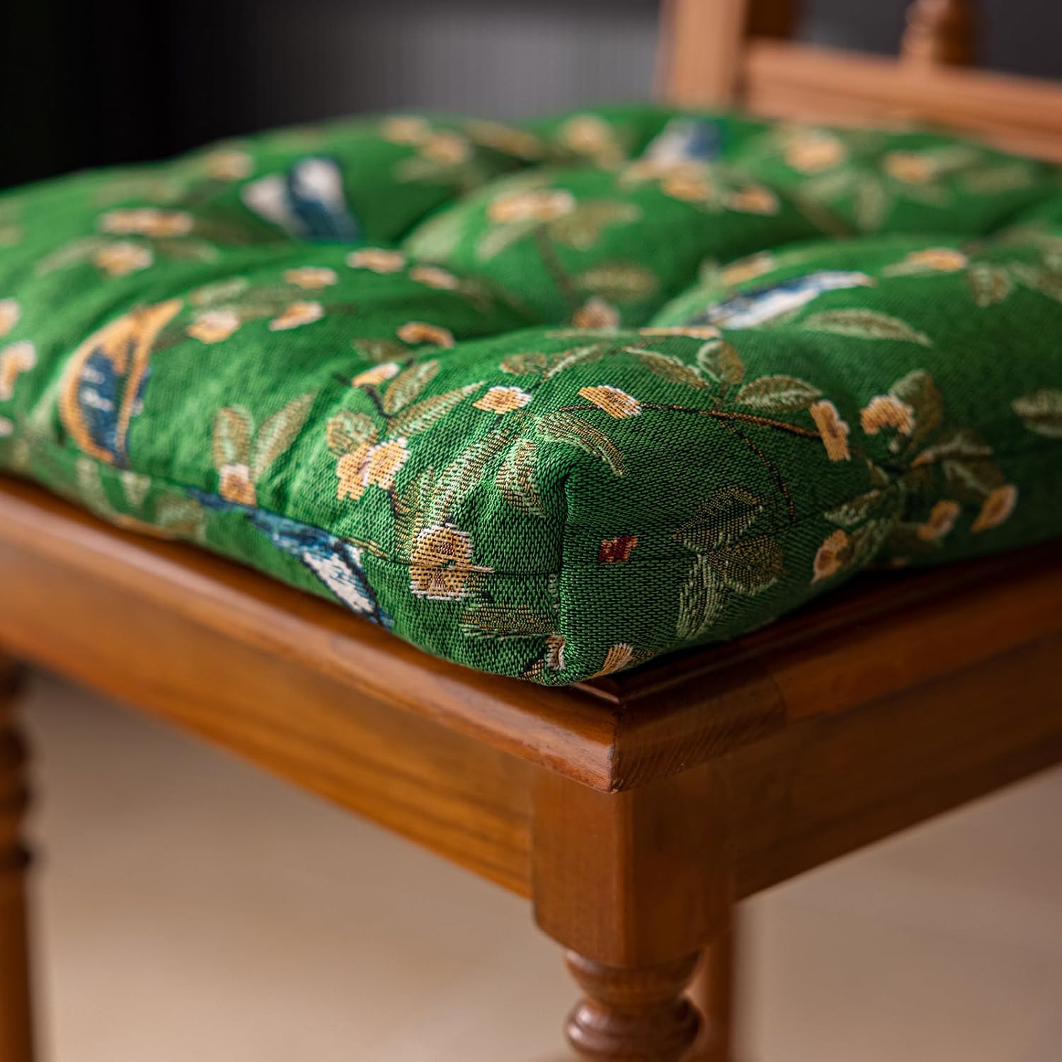 vctops Farmhouse Bird Print Chair Cushions with Ties U-Shaped Soft Comfortable Chair Pads Non Slip Seat Cushions for Indoor Dining Room and Kitchen Chairs (Green,16"x16")