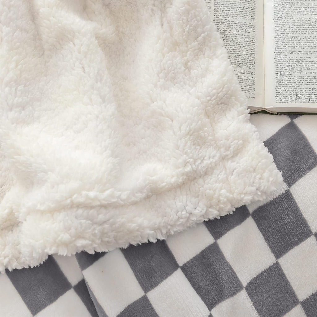 LOMAO Sherpa Throw Blanket Fleece Blanket with Checkered Pattern Soft Thick Blanket for Couch, Bed, Sofa Luxurious Warm and Cozy for All Seasons (Grey, 60"x80")
