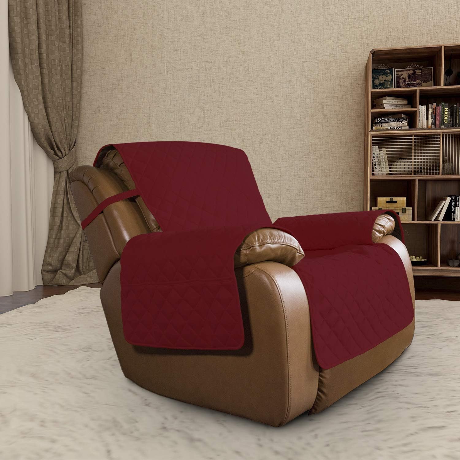 Easy-Going Oversized Recliner Cover Reversible Couch Cover Sofa Cover for Living Room Water Resistant Furniture Protector with Elastic Straps for Pets Kids (Oversized Recliner, Christmas Red/Ivory)