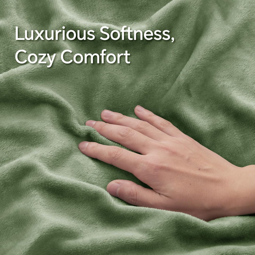 BEDELITE Flannel King Size Pillow Cases Set of 2, Super Soft Fleece Pillowcases with Zipper for Bedroom, Sofa, Couch,Luxury Cozy Fuzzy Velvet Pillow Shams for All Seasons(20x36 Inches,Sage Green)