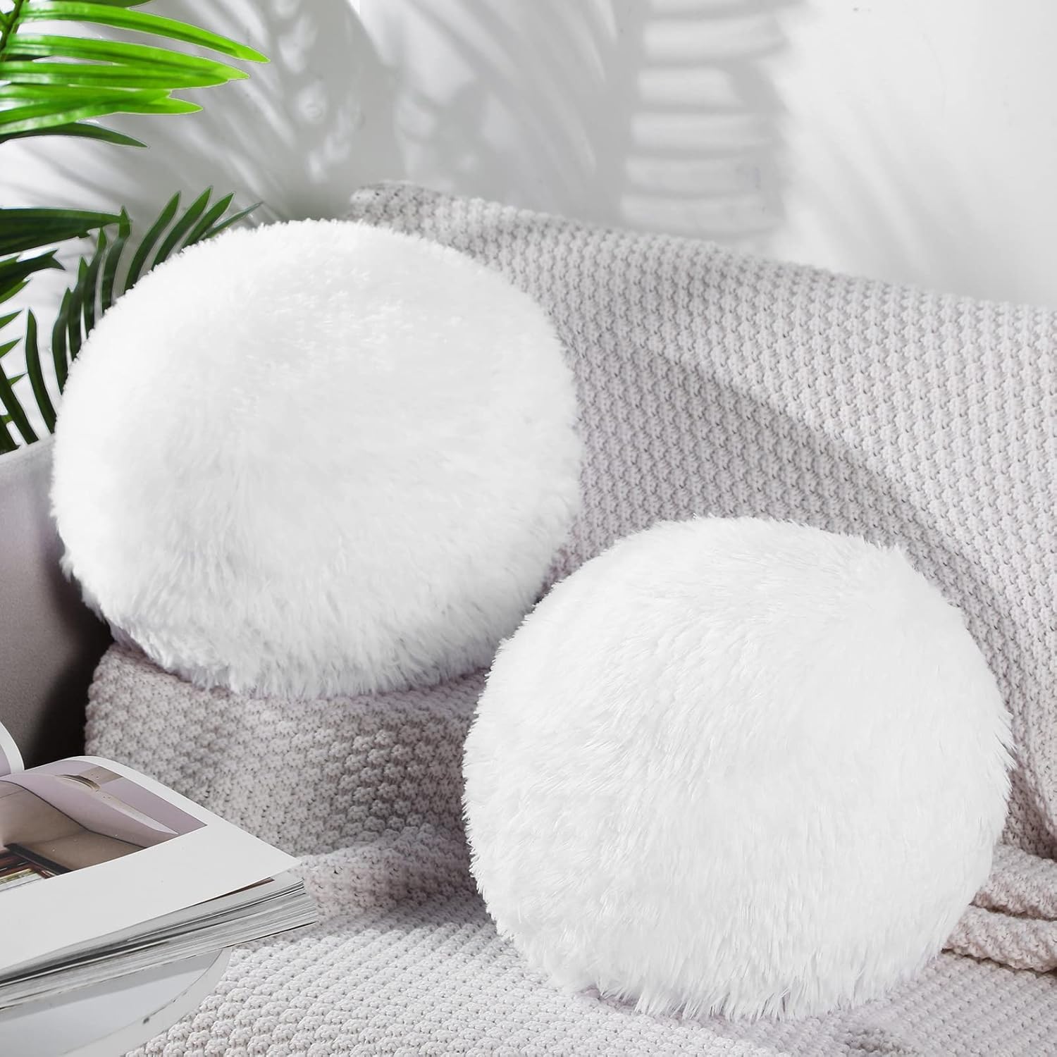 2 Pieces Plush Ball Throw Pillow Round Pillow 10 Inch Soft Circle Pillow Decorative Ball Pillow Spherical Fuzzy Pillows for Bedroom Living Room Office School Couch Chair Bed Decorations (White)