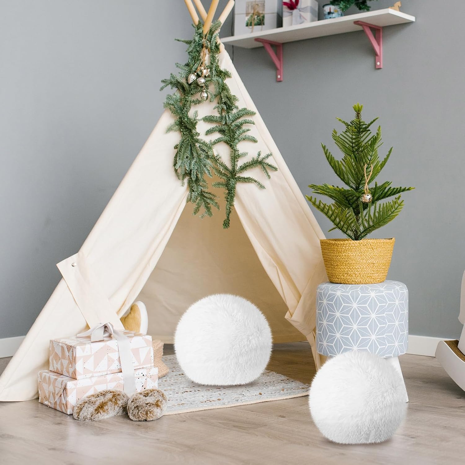 2 Pieces Plush Ball Throw Pillow Round Pillow 10 Inch Soft Circle Pillow Decorative Ball Pillow Spherical Fuzzy Pillows for Bedroom Living Room Office School Couch Chair Bed Decorations (White)