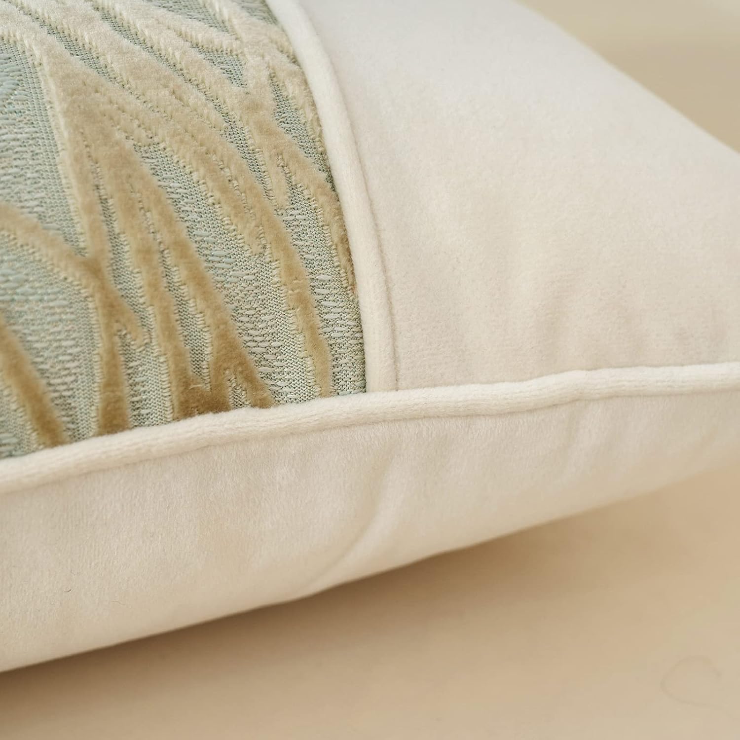 Yangest Beige Twigs Throw Pillow Cover Velvet Branches Velvet Cushion Case Neutral Pillowcase for Sofa Couch Bedroom Living Room Home Decor,20x20 Inch