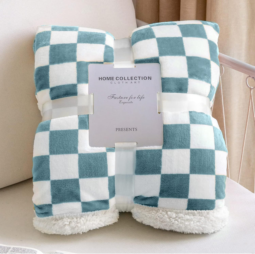 LOMAO Sherpa Throw Blanket Fleece Blanket with Checkered Pattern Soft Thick Blanket for Couch, Bed, Sofa Luxurious Warm and Cozy for All Seasons (Light Blue, 51"x63")