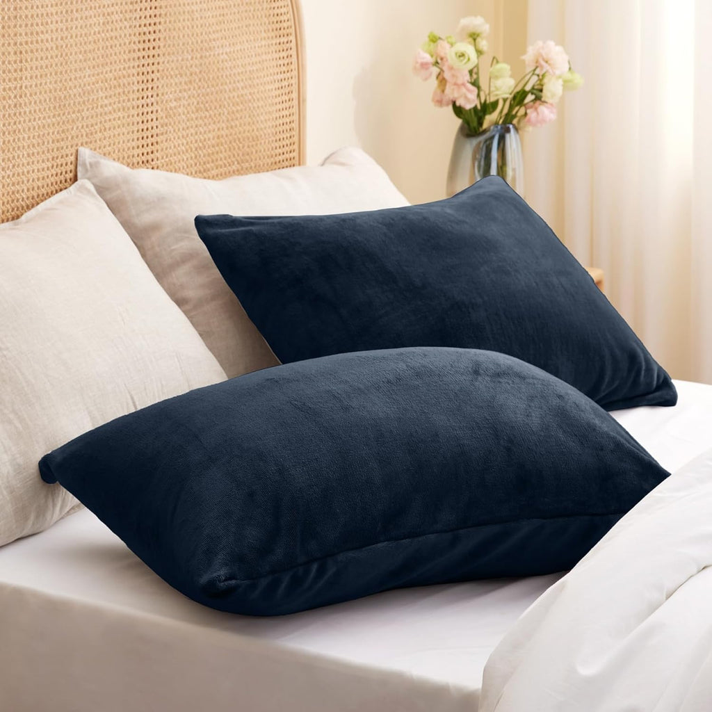 BEDELITE Flannel Pillow Cases Queen Size Set of 2, Super Soft Fleece Pillowcases with Zipper for Bedroom, Sofa, Couch,Luxury Cozy Fuzzy Velvet Pillow Shams for All Seasons(20x30 Inches,Navy)