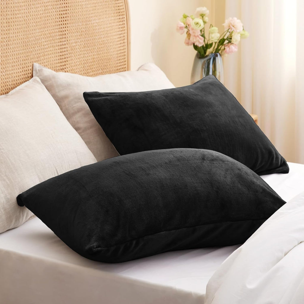 BEDELITE Flannel King Size Pillow Cases Set of 2, Super Soft Fleece Pillowcases with Zipper for Bedroom, Sofa, Couch,Luxury Cozy Fuzzy Velvet Pillow Shams for All Seasons(20x36 Inches,Black)
