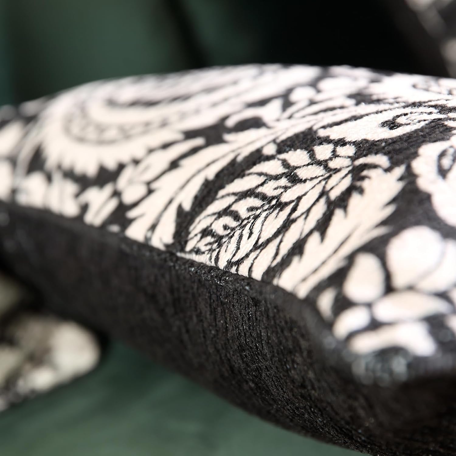 Throw Pillow Covers Set of 2,Classic Black and White Floral Elegant French Linen Pillowcases,Decorative Square Pillow Covers Cushion Covers for Couch Bed Sofa Chair 18x18 Inches