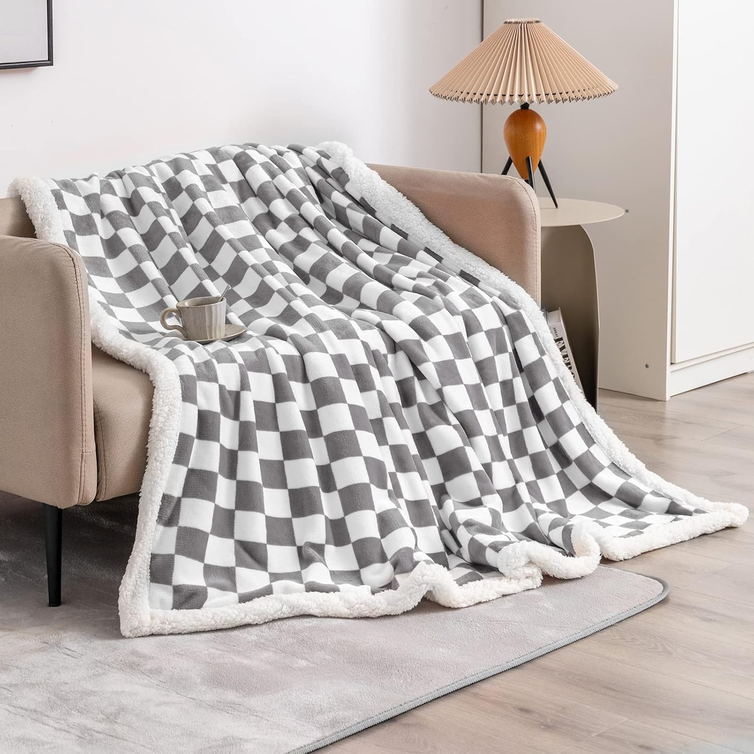 LOMAO Sherpa Throw Blanket Fleece Blanket with Checkered Pattern Soft Thick Blanket for Couch, Bed, Sofa Luxurious Warm and Cozy for All Seasons (Grey, 60"x80")
