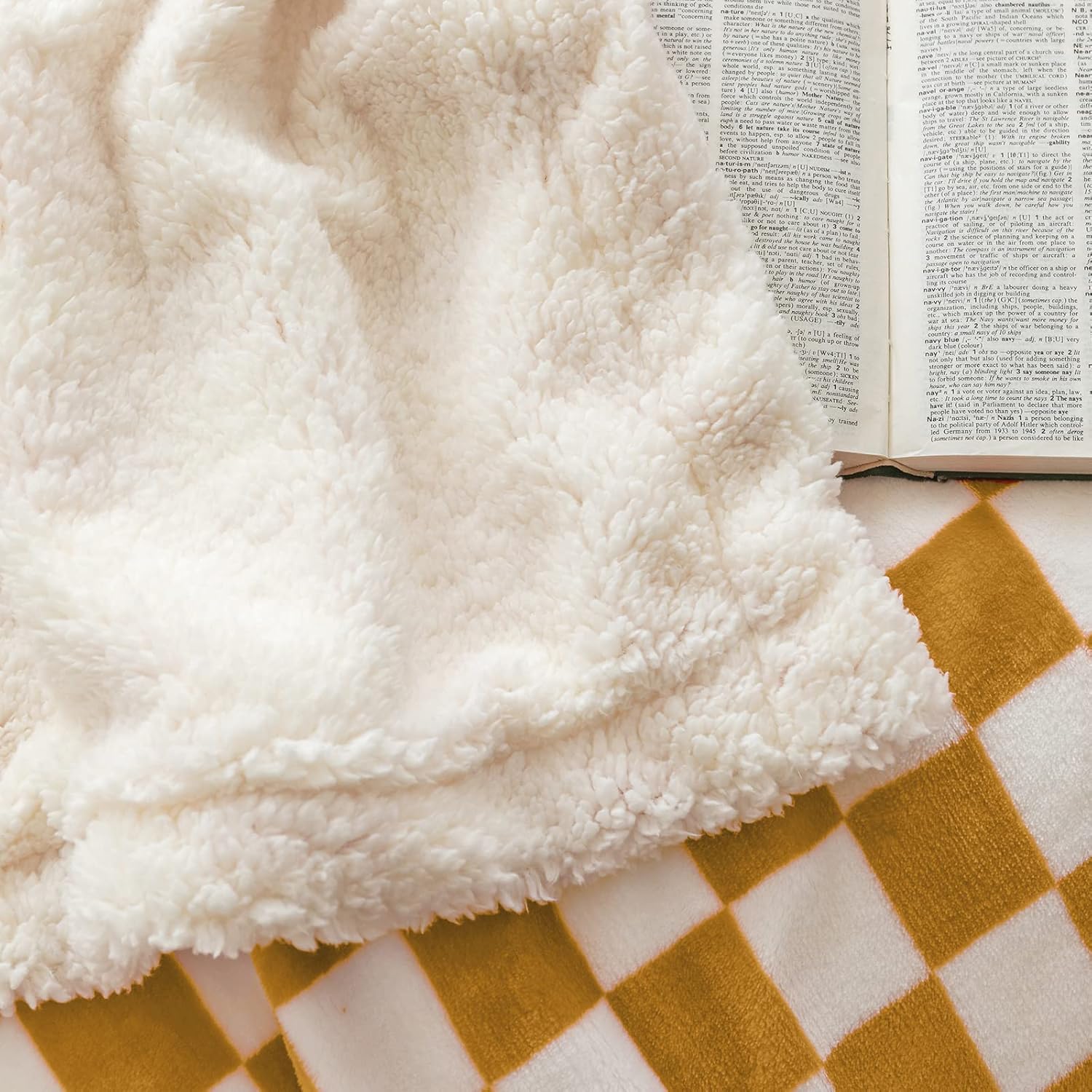 LOMAO Sherpa Throw Blanket Fleece Blanket with Checkered Pattern Soft Thick Blanket for Couch, Bed, Sofa Luxurious Warm and Cozy for All Seasons (Yellow, 60"x80")