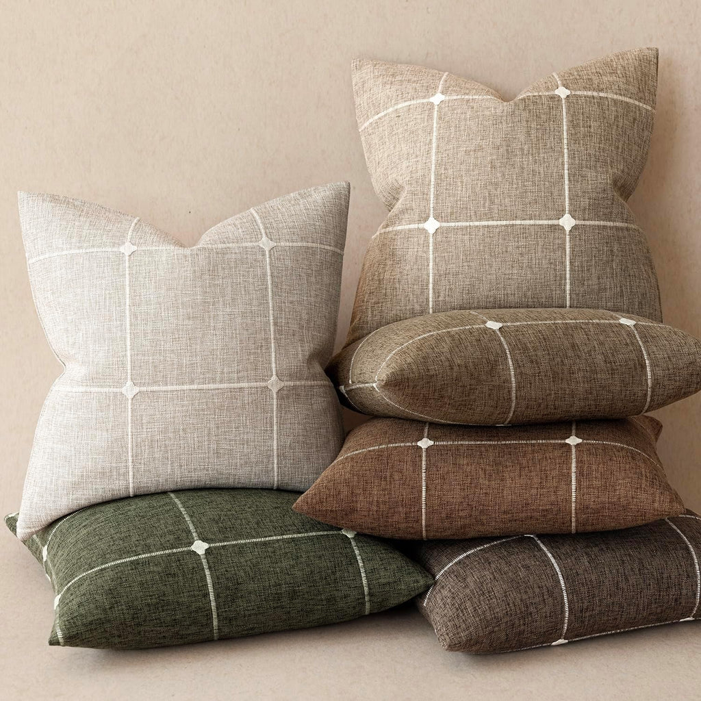 Foindtower Pack of 2 Decorative Faux Linen Jacquard Check Throw Pillow Covers Farmhouse Cushion Cover with Grid Textured Accent Pillowcase for Couch Sofa Living Room Home Decor,18×18 Inch,Oatmeal
