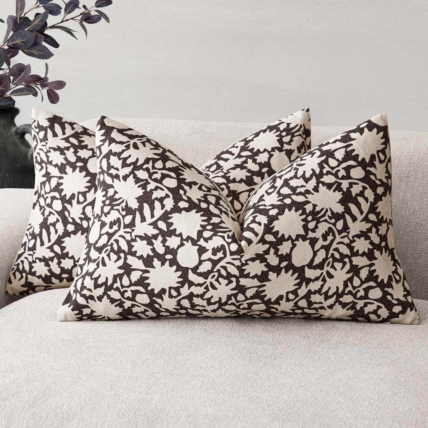 Foindtower Set of 2 Decorative Neutral Floral Lumbar Throw Pillow Covers Accent Farmhouse Cushion Covers Boho Vintage Pillowcase for Couch Sofa Bedroom Living Room Home Decor,12×20 Inch,Black