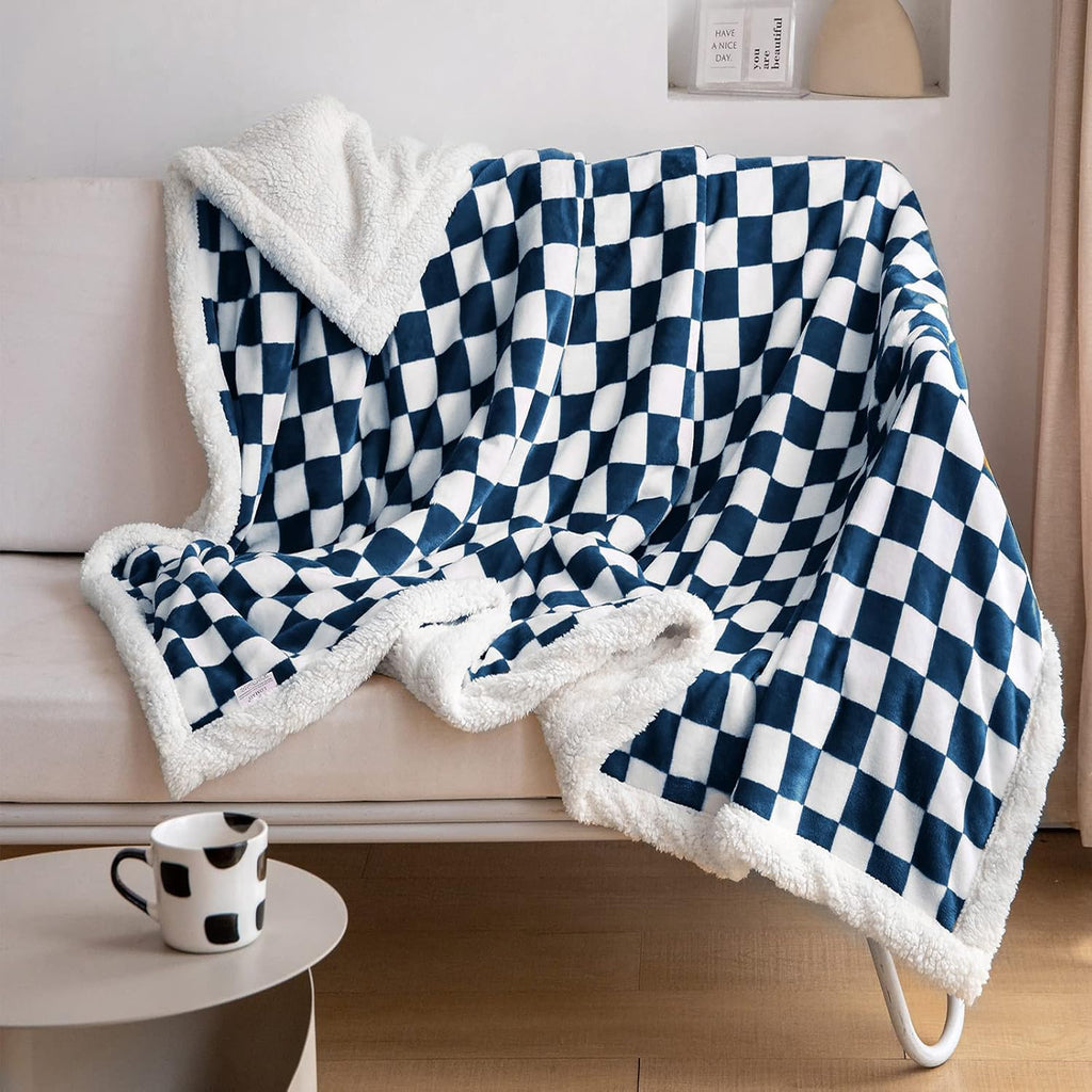 LOMAO Sherpa Throw Blanket Fleece Blanket with Checkered Pattern Soft Thick Blanket for Couch, Bed, Sofa Luxurious Warm and Cozy for All Seasons (Navy, 60"x80")