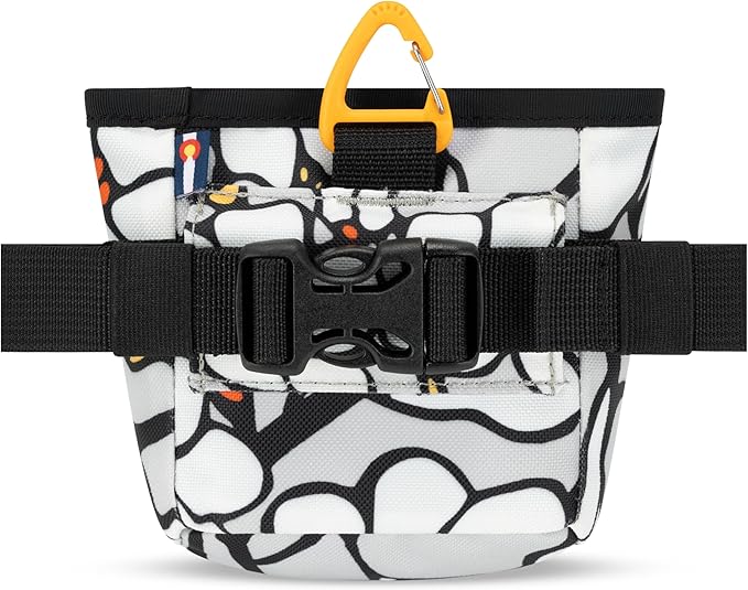 OllyDog Goodie Treat Bag, Dog Treat Pouch, Waist Belt Clip for Hands-Free Training, Magnetic Closure, Dog Training and Behavior Aids, Three Ways to Wear (Magnolia)