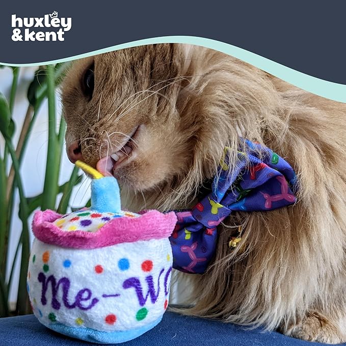 Huxley & Kent Plush Cat Toy - Interactive Catnip Toy for Cats & Kittens - Soft with Crinkle & Catnip - Fun Indoor Play - Mewow Cake