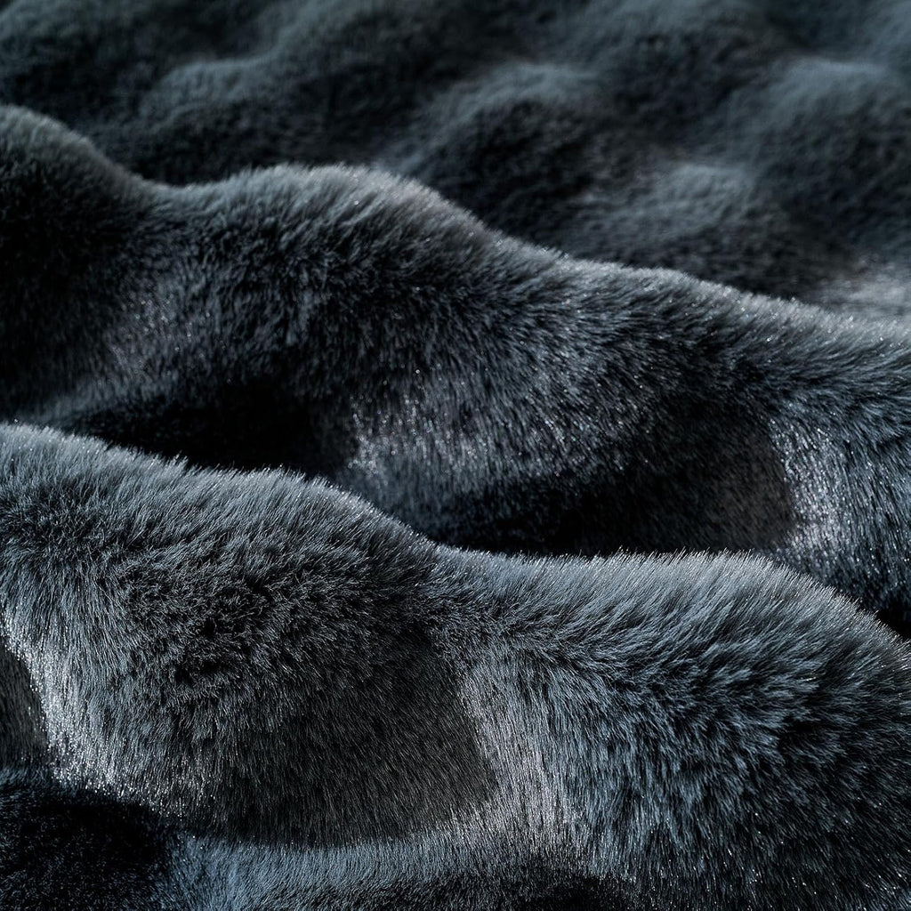 Faux Fur Decorative Throw Pillow Cover Plush Thick Bubble Pillow Covers Luxury Soft Cozy Accent Pillowcase for Spring Sofa Living Room Couch Bed (Dark Grey,12"x20")