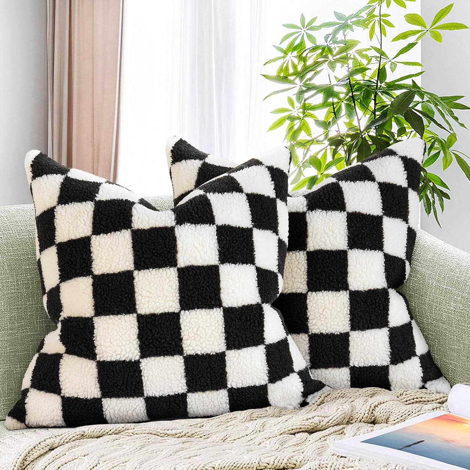 AmHoo Pack of 2 Decorative Throw Pillow Covers Checkerboard Luxury Super Soft Faux Fur Wool Set Case Cushion for Couch Sofa Bedroom 20 x 20-Inch Black