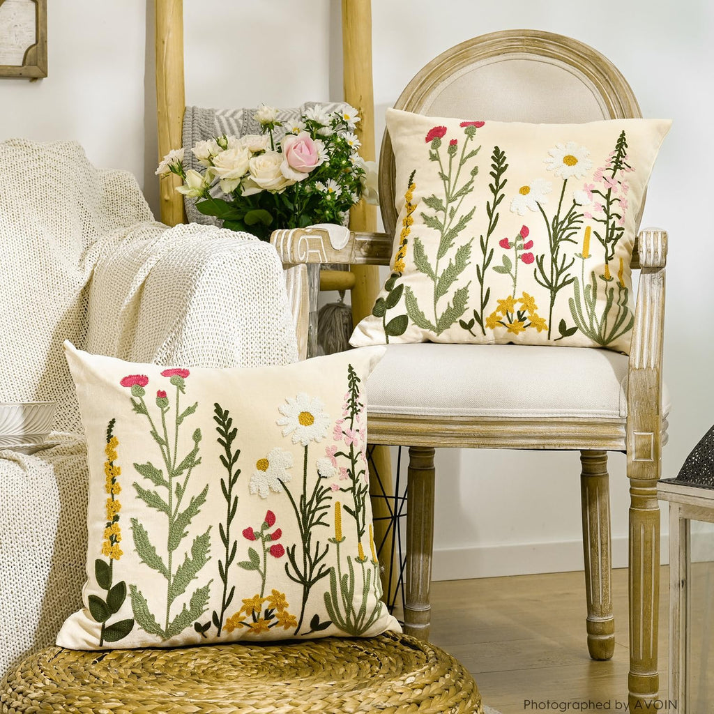 AVOIN colorlife Holiday Floral Embroidered Decorative Throw Pillow Covers Set of 2, 18 x 18 Inch Daisy Colorful Flowers Tufted Patterned Linen Cushion Cases for Bedroom Living Room Sofa Couch