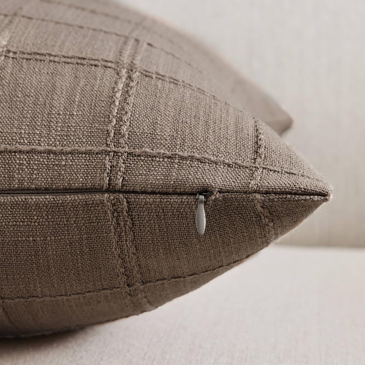 ZeeMart Linen Checked Throw Pillow Covers Set of 2, 22x22 Inch Allover Grid Cocoa Brown, Farmhouse Decorative Double Sided Grid Embroidered Couch Pillow Cases Brown Cotton Linen Cushion Covers