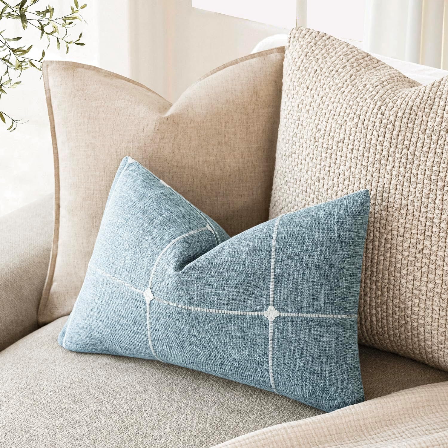 Foindtower Pack of 2 Decorative Faux Linen Jacquard Check Throw Pillow Covers Farmhouse Lumbar Cushion Cover with Grid Textured Accent Pillowcase for Couch Living Room Home Decor,12×20 Inch,Light Blue