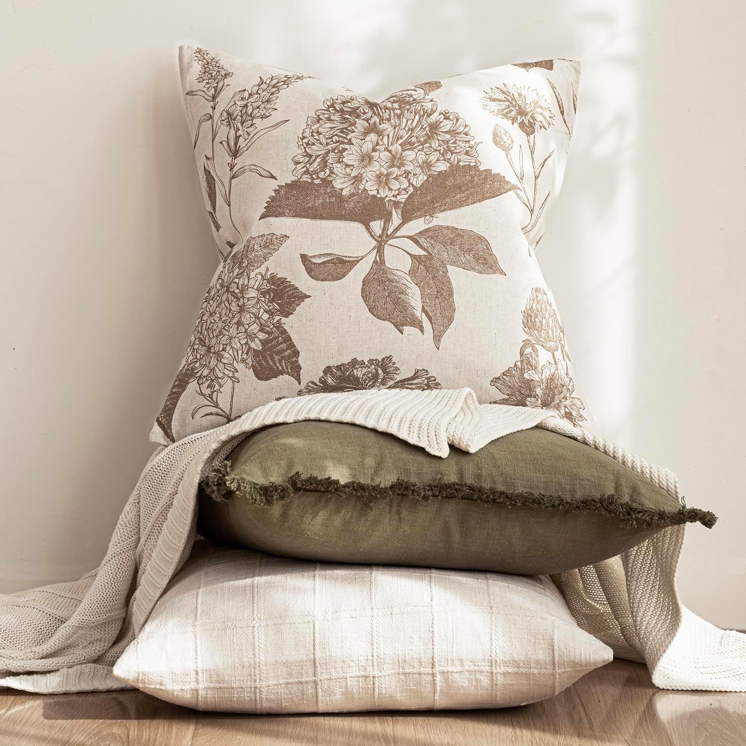 Foindtower Set of 2 Linen Floral Vintage Throw Pillow Covers Neutral Accent Decorative Cushion Covers Farmhouse Boho Home Decor for Sofa Chair Couch Bedroom Living Room,18×18 Inch,Light Brown