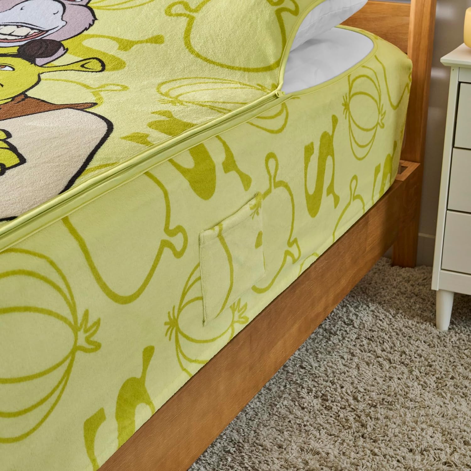ZippySack Twin Bed Zip-Up Bedding – Super Soft Fleece Fitted Blanket with Side Pocket & Durable Zipper – Easy Bed-Making for Kids (Shrek)