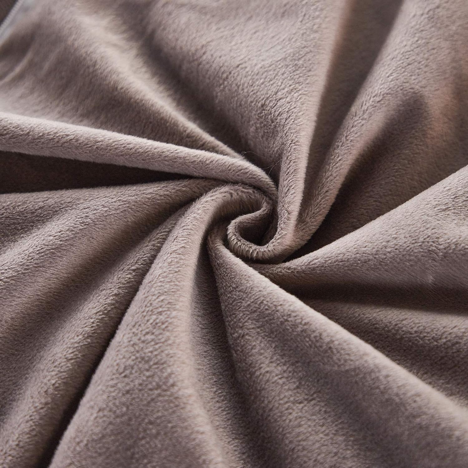 Uhamho Set of 2 Faux Fur Throw Pillow Covers Soft Velvet Decorative Pillowcases Zipper Closure (Purplish Taupe, 20"x36")