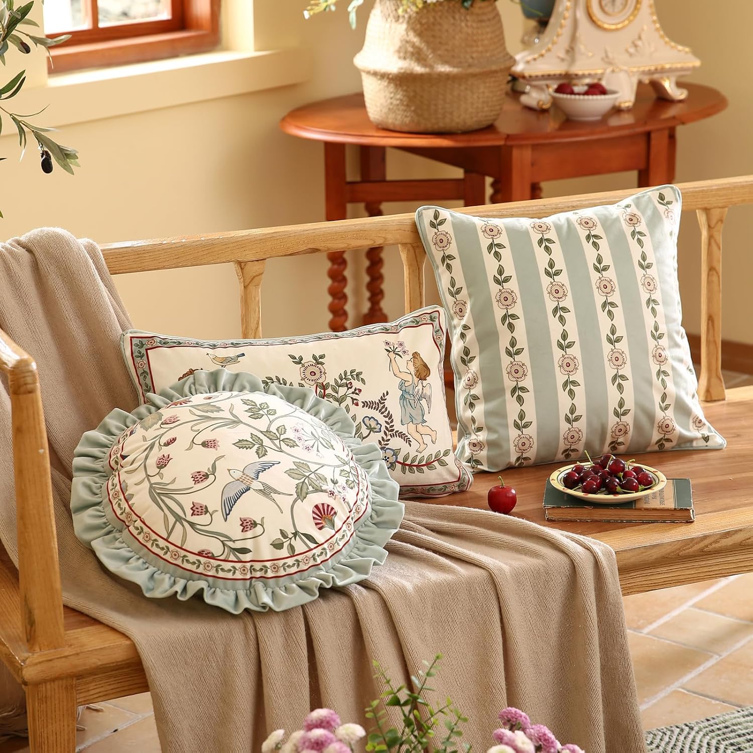 Throw Pillow Covers Pack of 1,Green Cozy Velvet Farmhouse with Flowers and Leaves Pattern Pillowcases,Decoration Square Pillows Cushion Covers for Couch Sofa Bed Car Chair,18"x18"…