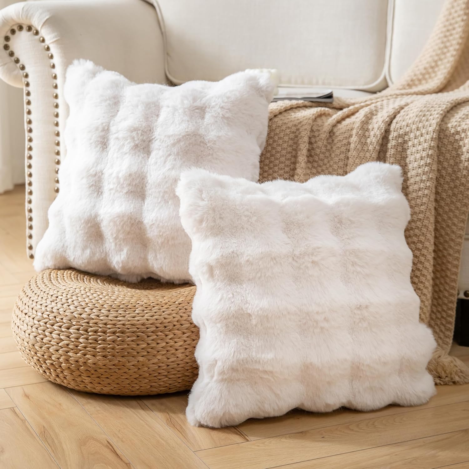 Pack of 2 Thick Plush Throw Pillow Covers Fluffy Wave Faux Fur Decorative Cushion Covers Soft Wool Pillowcase for Sofa Couch Livingroom 20x20 Inch White
