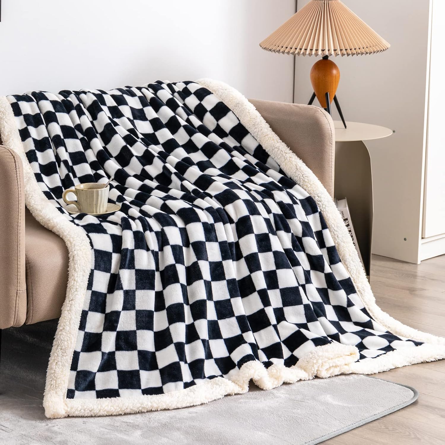 LOMAO Sherpa Throw Blanket Fleece Blanket with Checkered Pattern Soft Thick Blanket for Couch, Bed, Sofa Luxurious Warm and Cozy for All Seasons (Black, 90"x90")