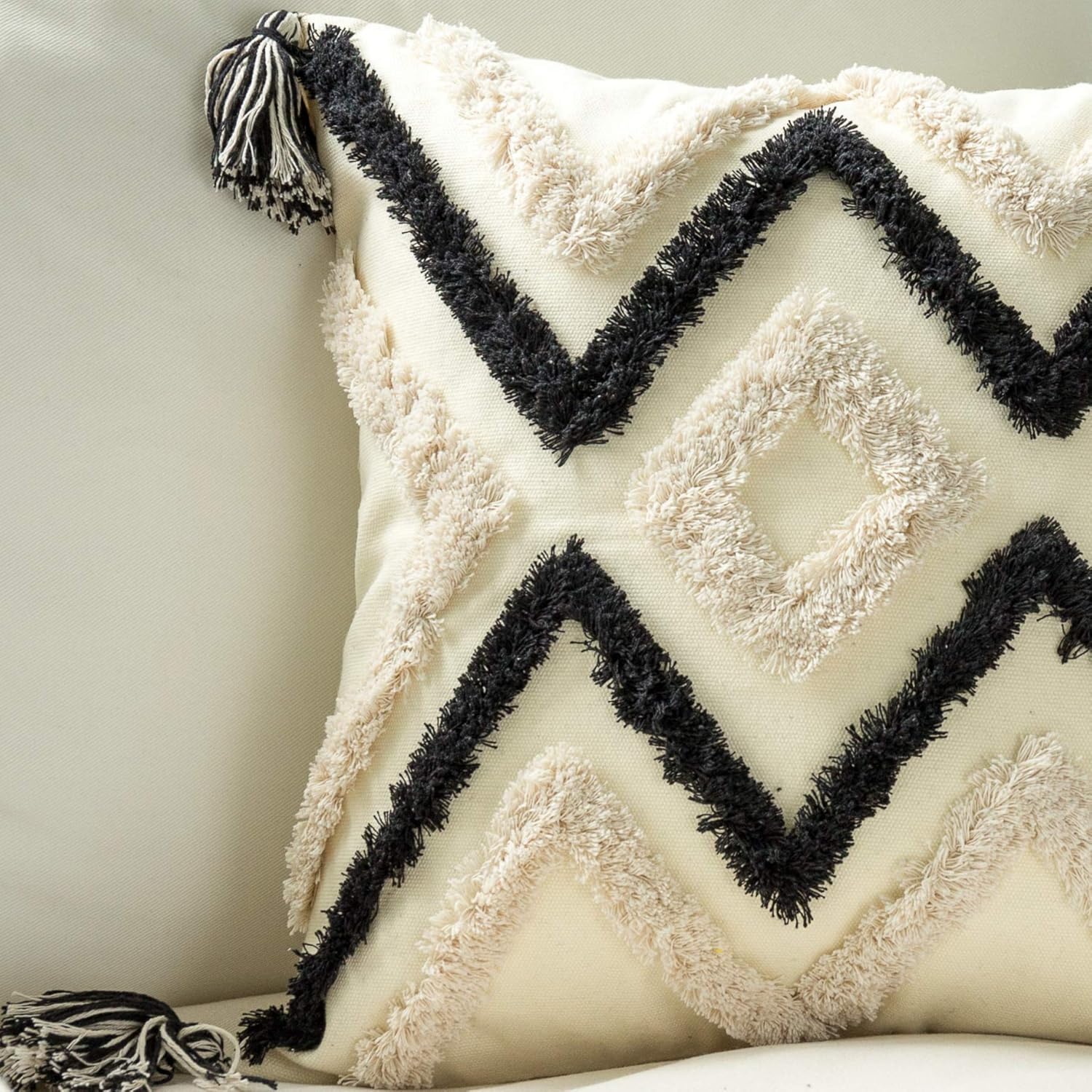 Woven Tufted Boho Throw Pillow Cover, Modern Decorative Geometric Chevron Striped Cushion with Tassels, Farmhouse Tribal Pillowcases for Couch Sofa Bedroom Living Room, 18 x 18 Inches, Black, Ivory