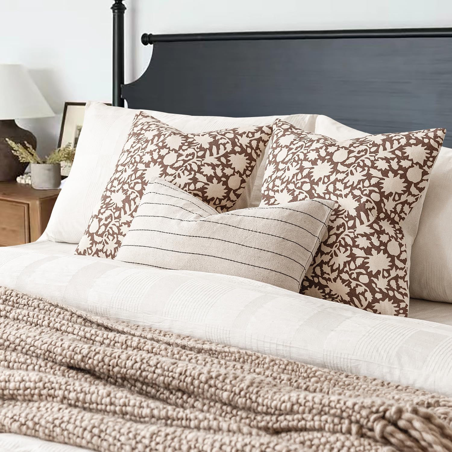 Foindtower Set of 2 Decorative Neutral Floral Lumbar Throw Pillow Covers Accent Farmhouse Cushion Covers Boho Vintage Pillowcase for Couch Sofa Bedroom Living Room Home Decor,12×20 Inch,Brown