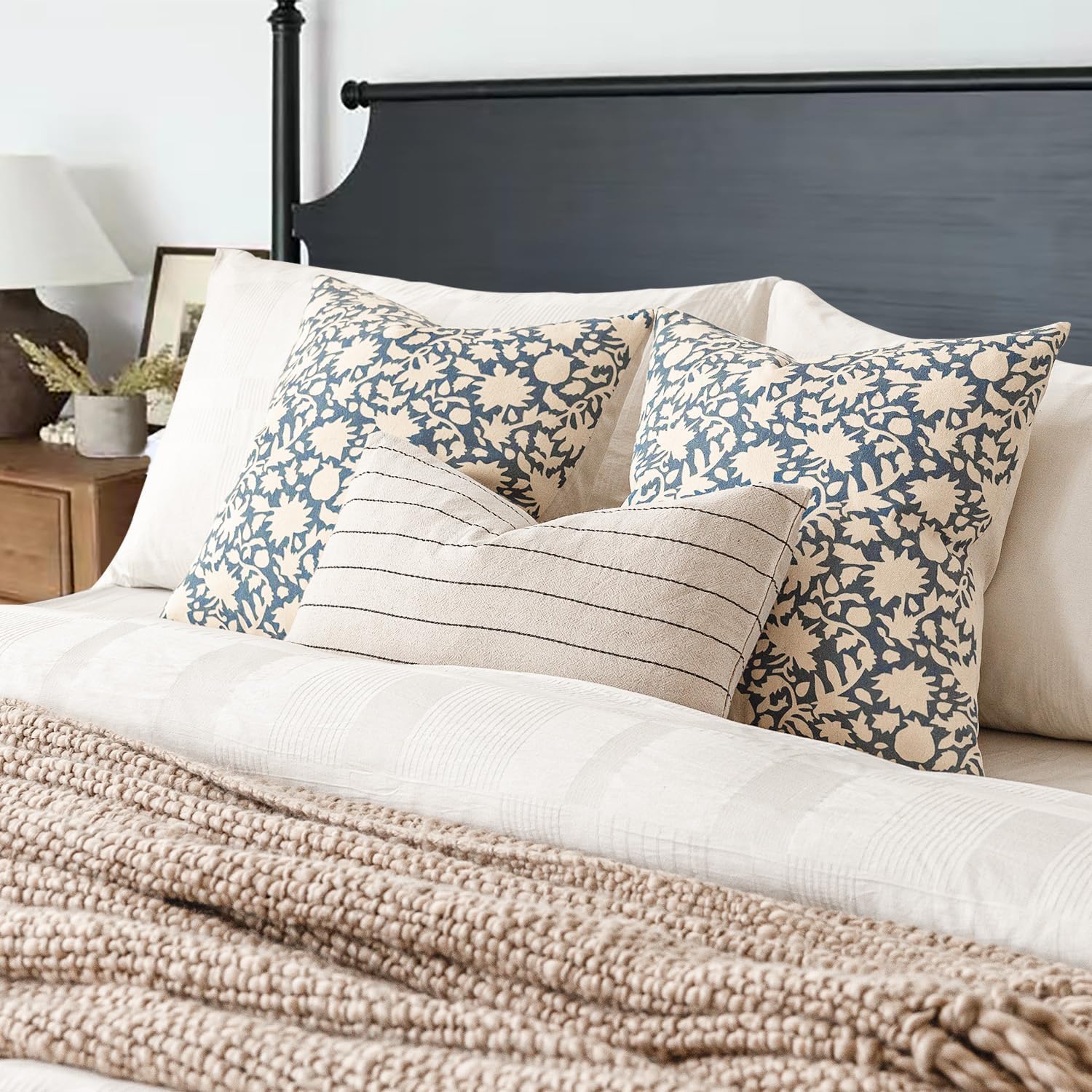 Foindtower Set of 2 Decorative Neutral Floral Throw Pillow Covers Accent Farmhouse Cushion Covers Boho Vintage Pillowcase for Couch Sofa Bedroom Living Room Home Decor,22×22 Inch,Dusty Blue