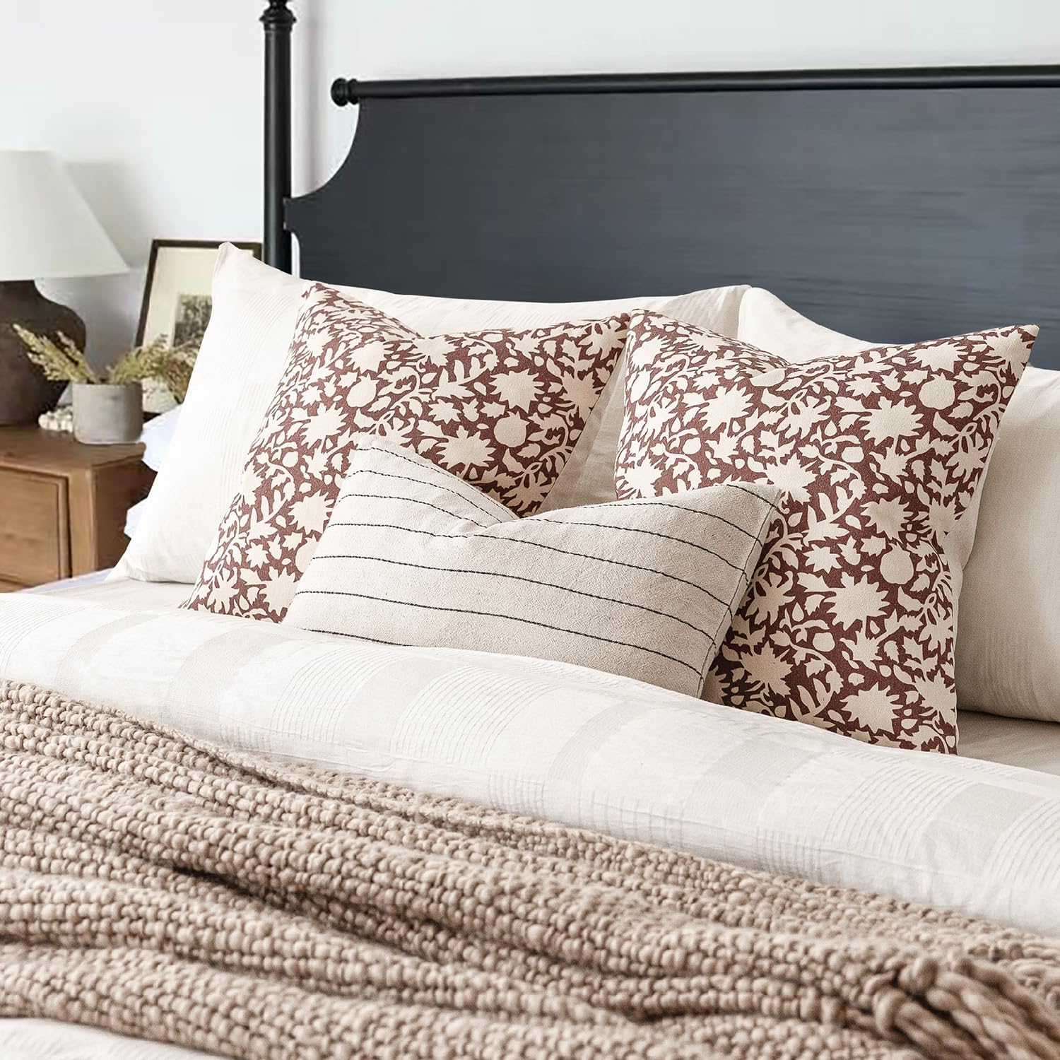 Foindtower Set of 2 Decorative Neutral Floral Throw Pillow Covers Accent Farmhouse Cushion Covers Boho Lumbar Pillowcase for Couch Sofa Bedroom Living Room Home Decor,12×20 Inch,Wine Red