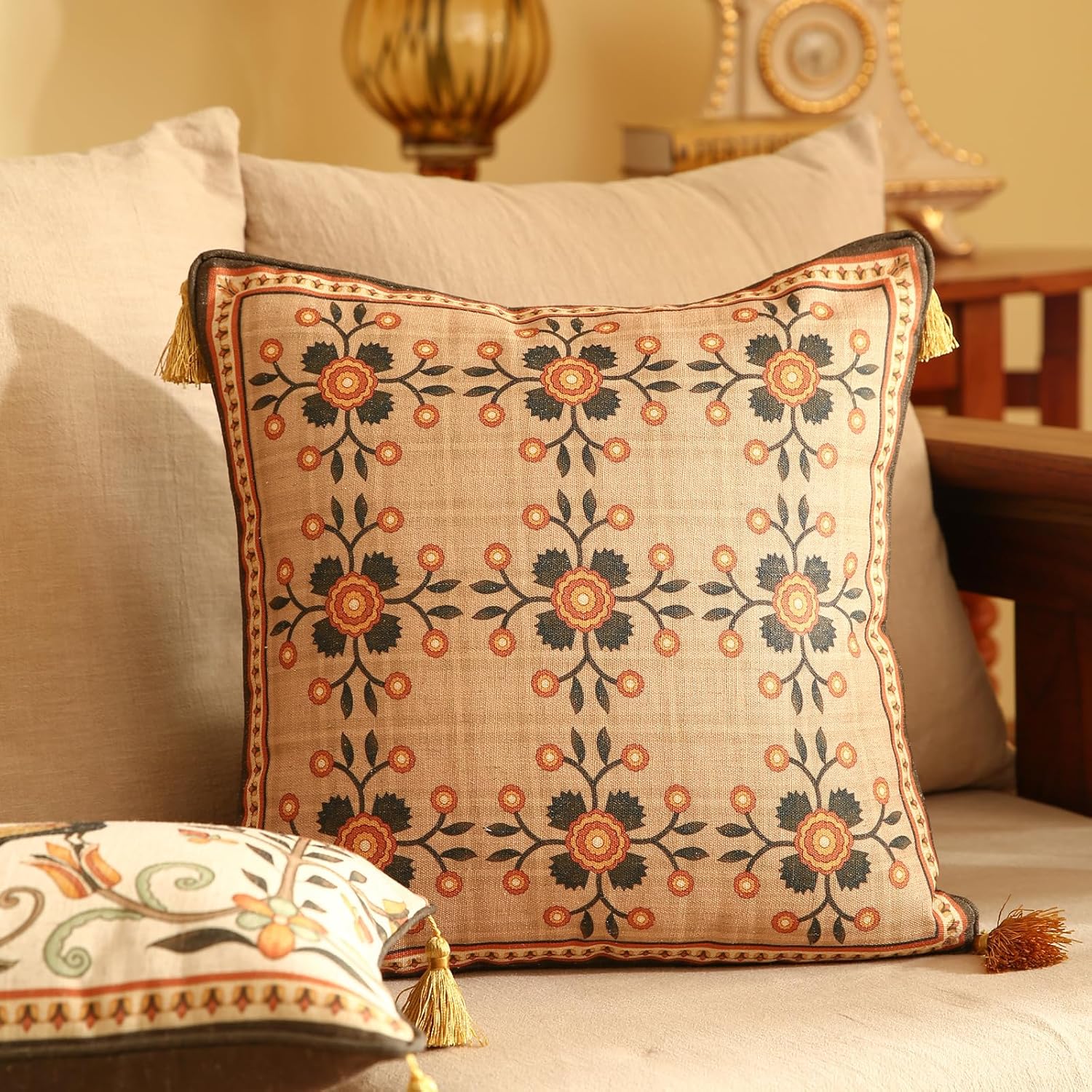 Brown Throw Pillow Covers Set of 2,Floral Farmhouse Linen Accent Pillows Cover for Couch Throw Pillows Case,Decorative Square Pillows for Couch Sofa Bed Chair Cushion Covers 18"x18"