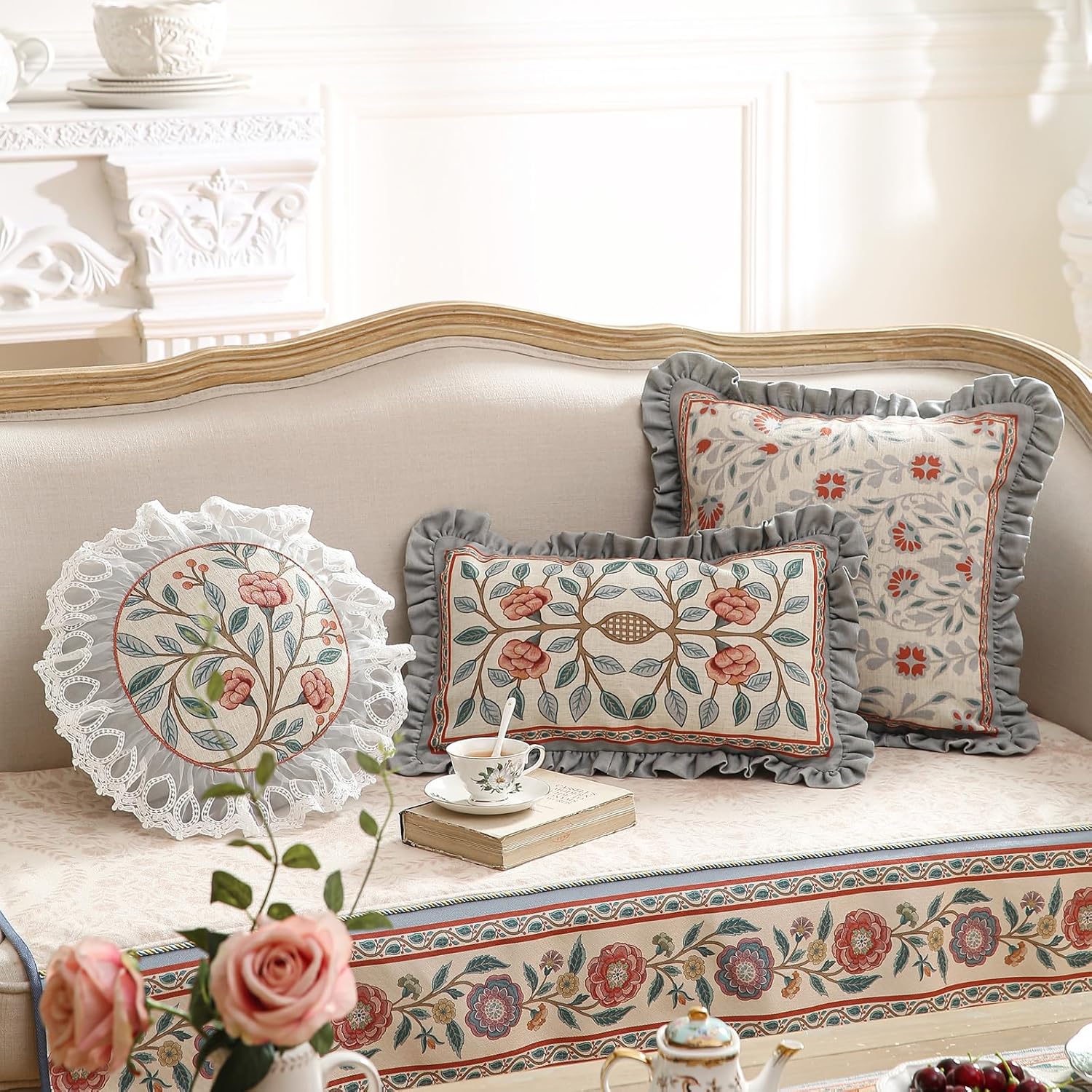 Floral Throw Pillow Covers,Cottage Rustic with Blooming Flower Pattern Linen Pillowcases,Decorative Round Pillows Cushion Covers for Couch Sofa Bed Chair Car,Diameter 16"