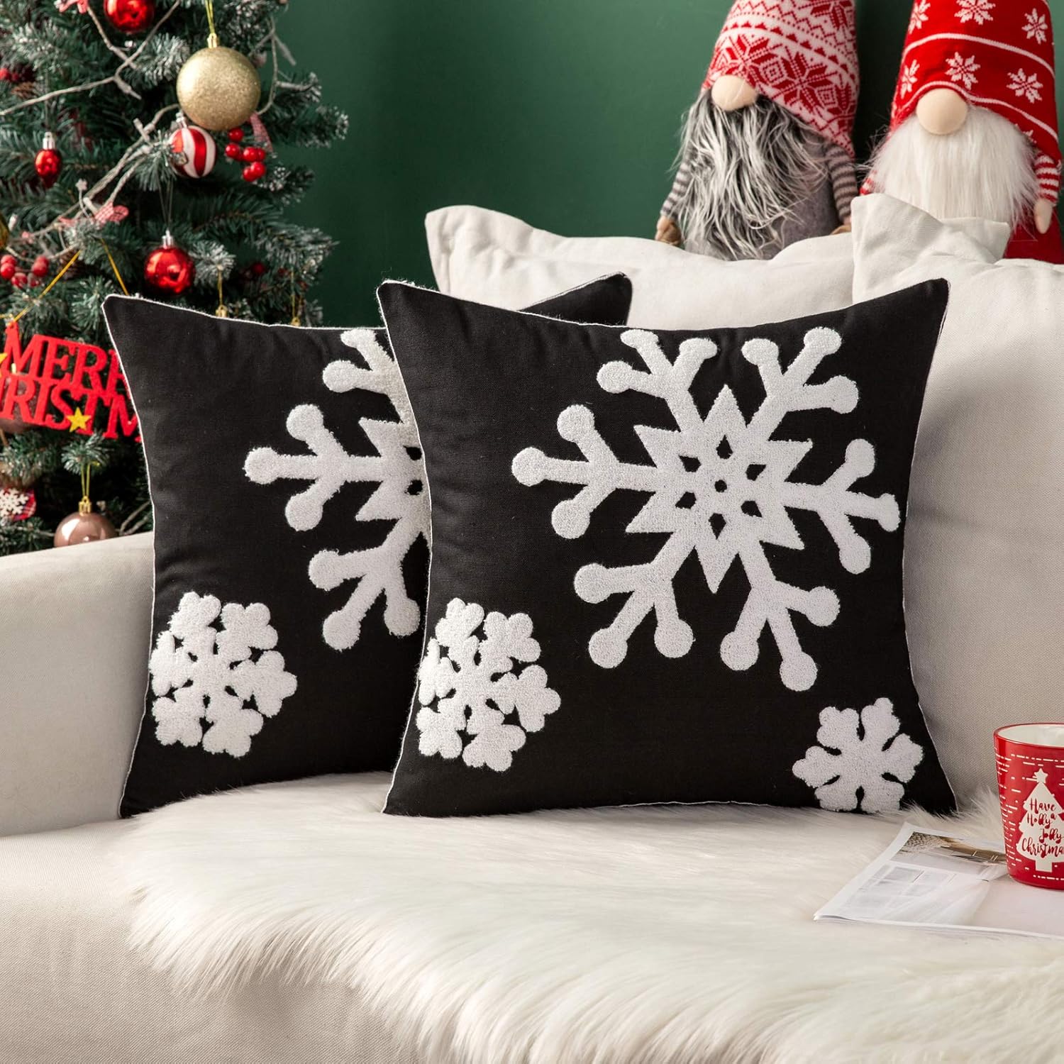 MIULEE Pack of 2 Christmas Decorative Snowflake Throw Pillow Covers Canvas Embroidery Winter Cushion Cases Holiday Decor Soft Pillowcases for Winter Couch Sofa Bedroom Car（Black, 20x20in）
