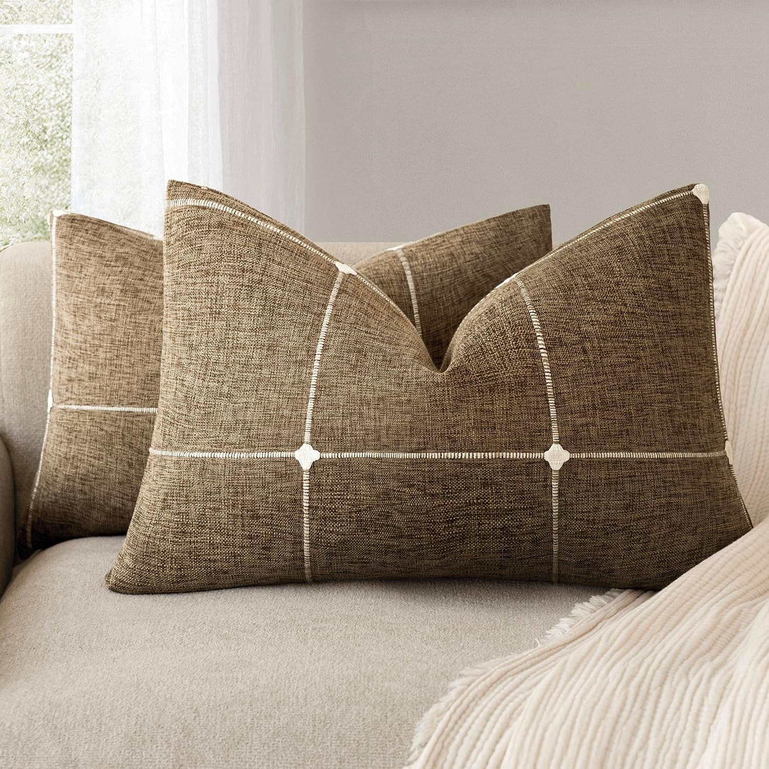 Foindtower Pack of 2 Decorative Faux Linen Jacquard Check Throw Pillow Covers Farmhouse Lumbar Cushion Cover with Grid Textured Accent Pillowcase for Couch Living Room Home Decor,12×20 Inch,Tan Khaki
