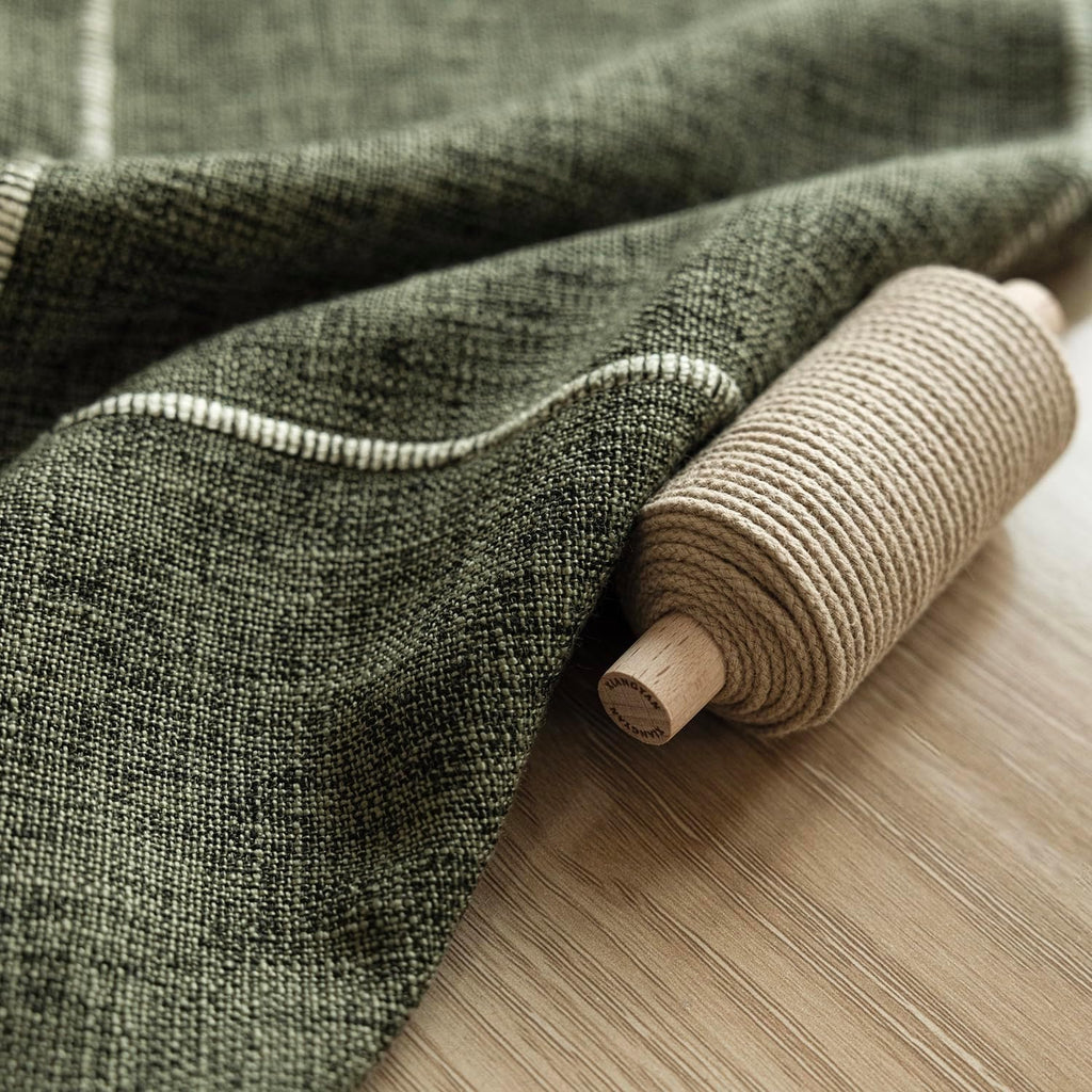 Foindtower Pack of 2 Decorative Faux Linen Jacquard Check Throw Pillow Covers Farmhouse Cushion Cover with Grid Textured Accent Pillowcase for Couch Sofa Living Room Home Decor,18×18 Inch,Olive Green