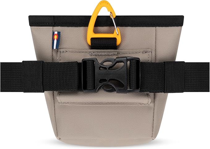 OllyDog Goodie Treat Bag, Dog Treat Pouch, Waist Belt Clip for Hands-Free Training, Magnetic Closure, Dog Training and Behavior Aids, Three Ways to Wear (Portabella)